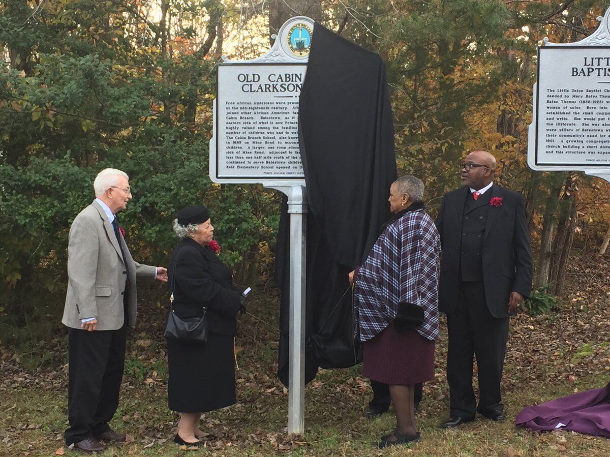 Photo_History_BatestownRoad_HistoricMarkers.jpg